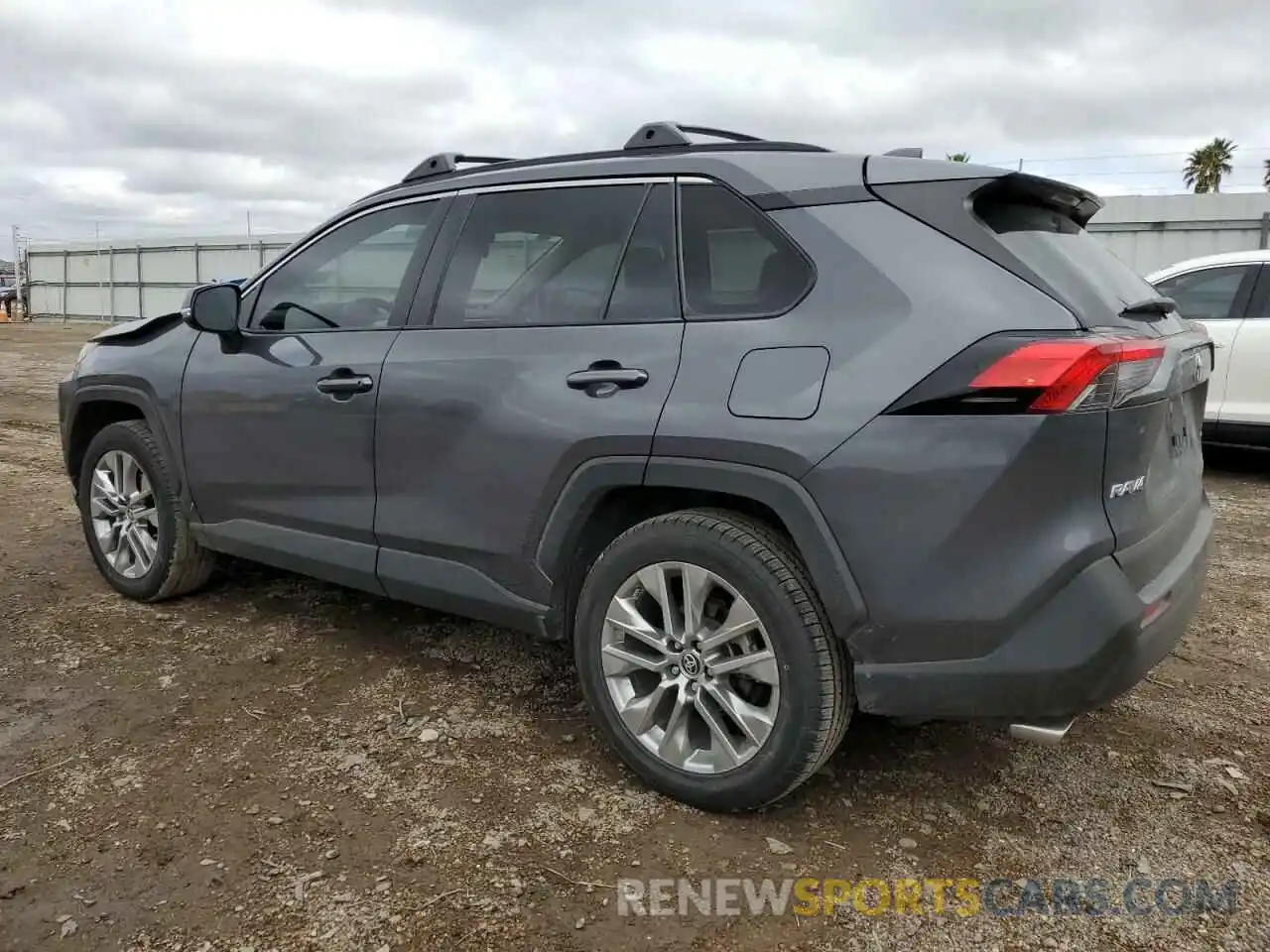 2 Photograph of a damaged car JTMC1RFV1KD041623 TOYOTA RAV4 2019