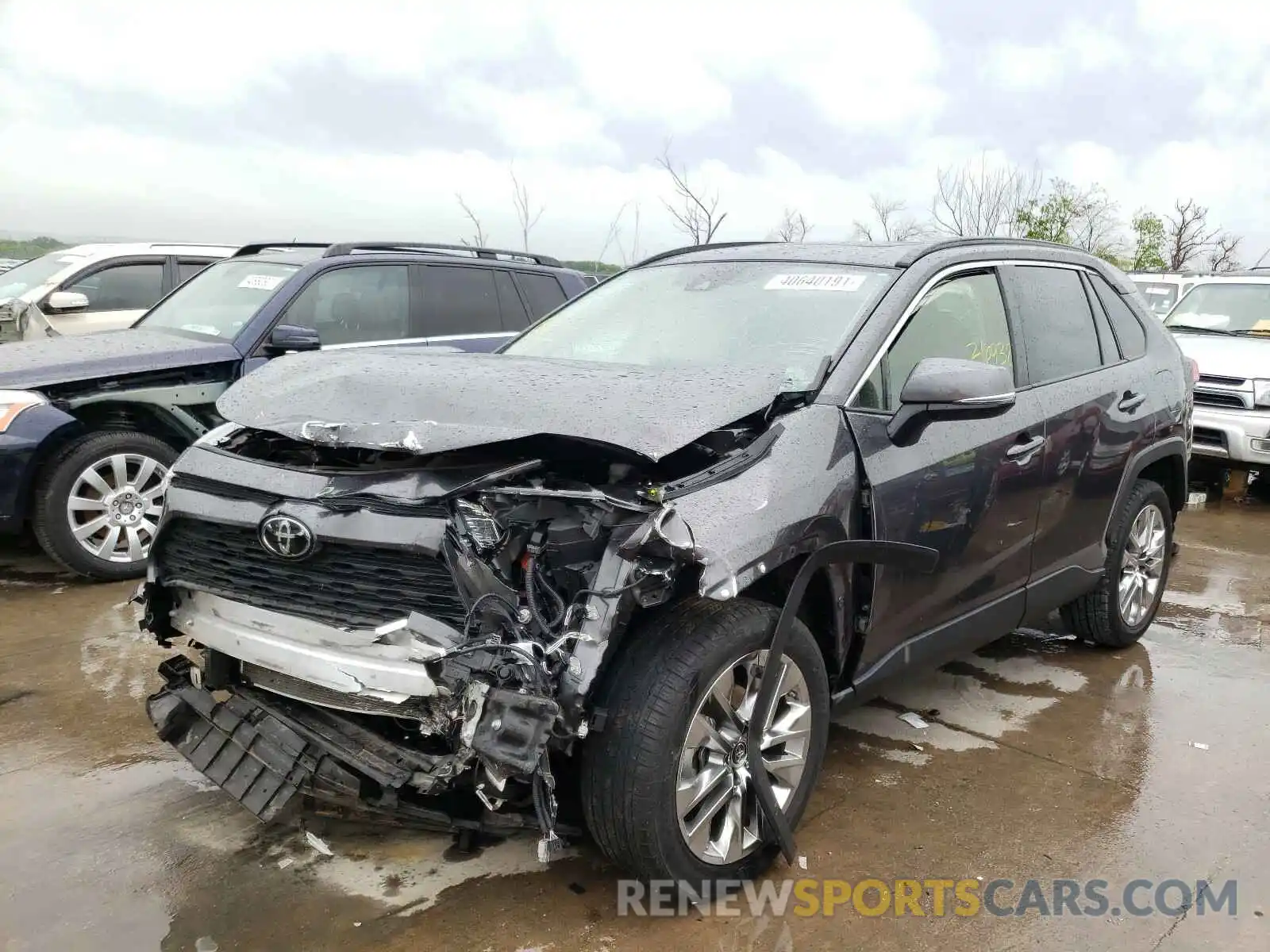 2 Photograph of a damaged car JTMC1RFV1KJ001348 TOYOTA RAV4 2019