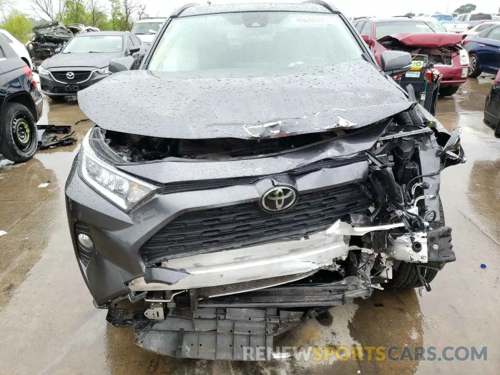 9 Photograph of a damaged car JTMC1RFV1KJ001348 TOYOTA RAV4 2019