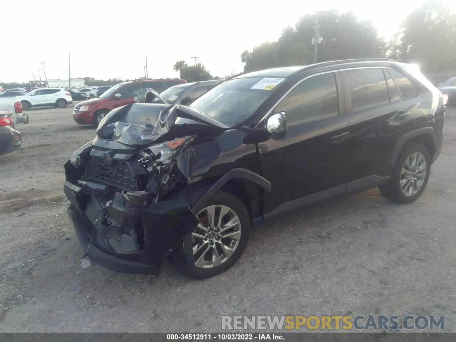 2 Photograph of a damaged car JTMC1RFV1KJ005707 TOYOTA RAV4 2019