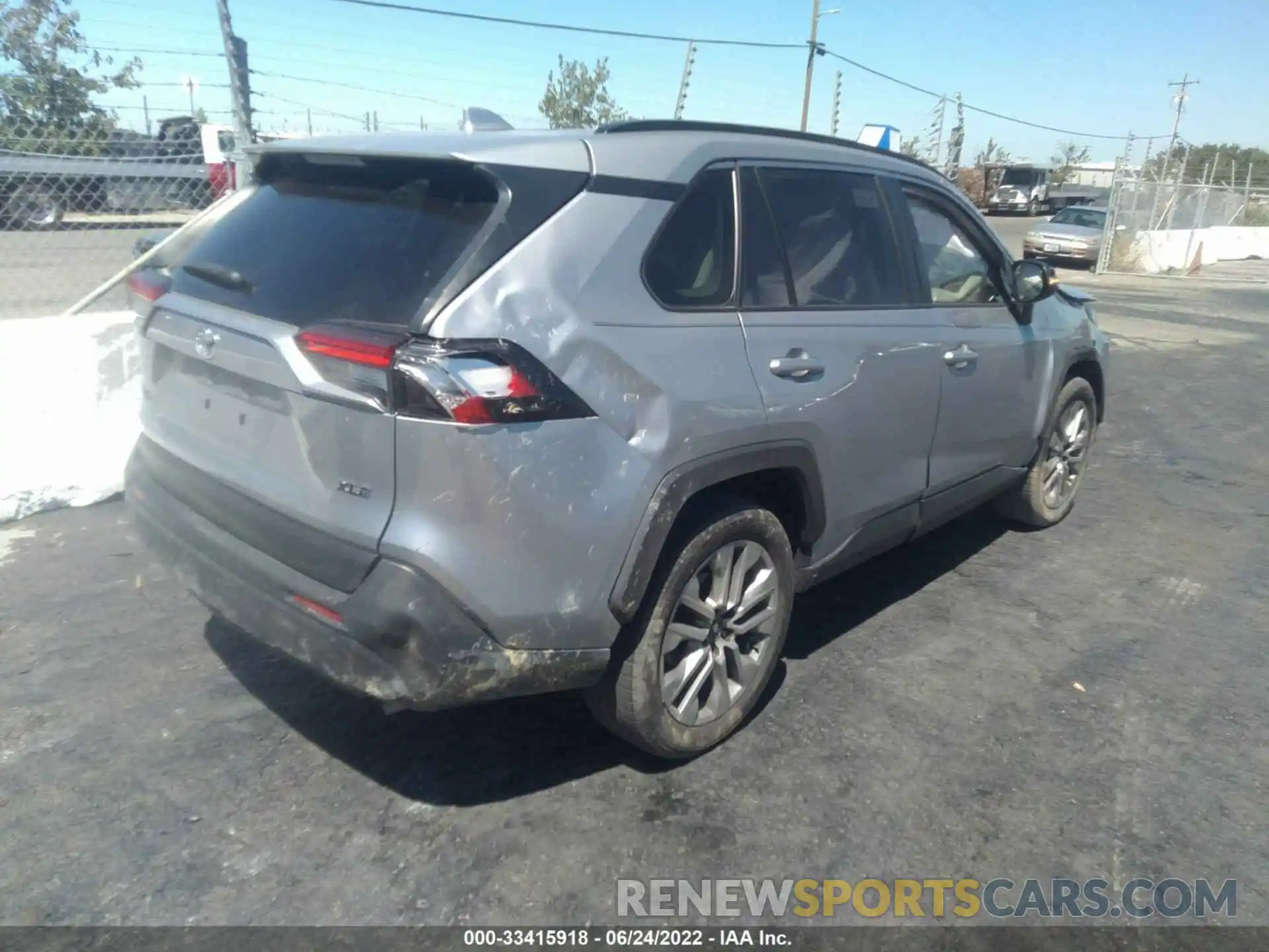 4 Photograph of a damaged car JTMC1RFV2KD035281 TOYOTA RAV4 2019