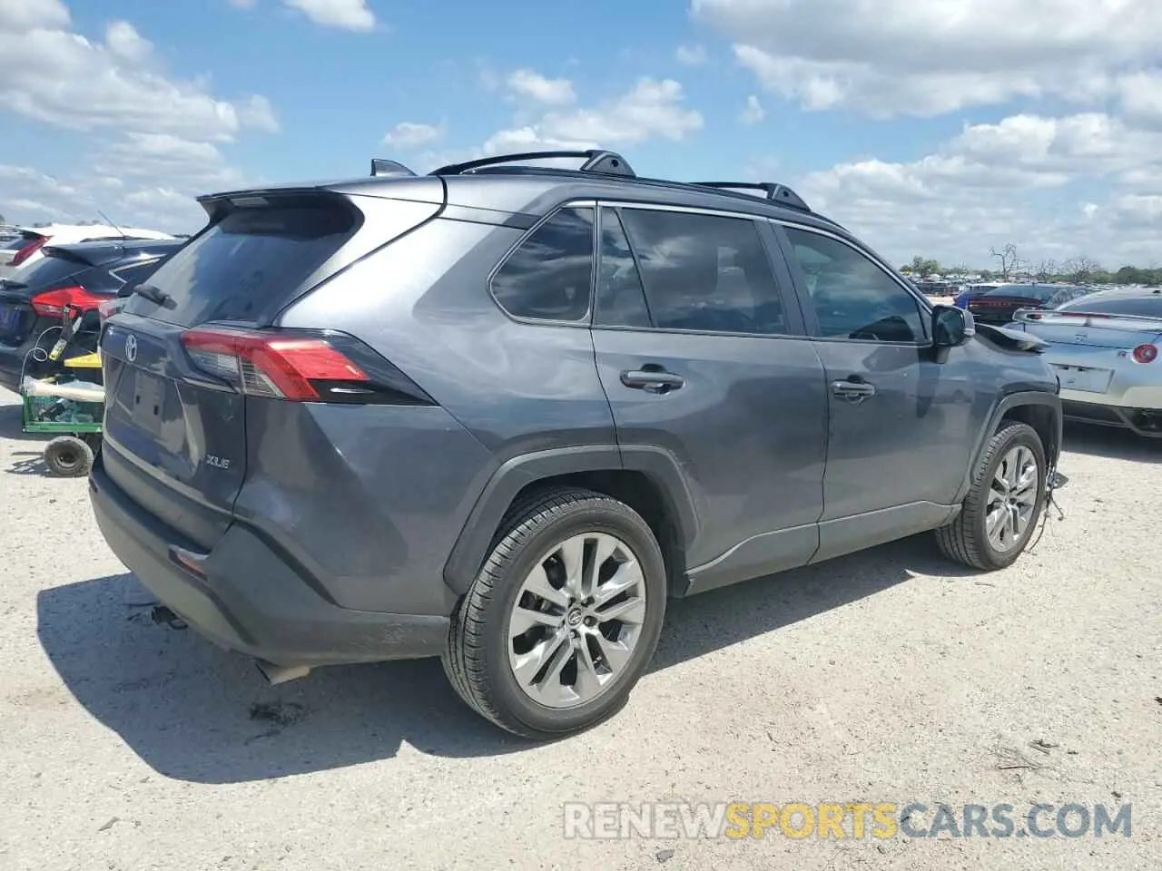 3 Photograph of a damaged car JTMC1RFV2KD502344 TOYOTA RAV4 2019
