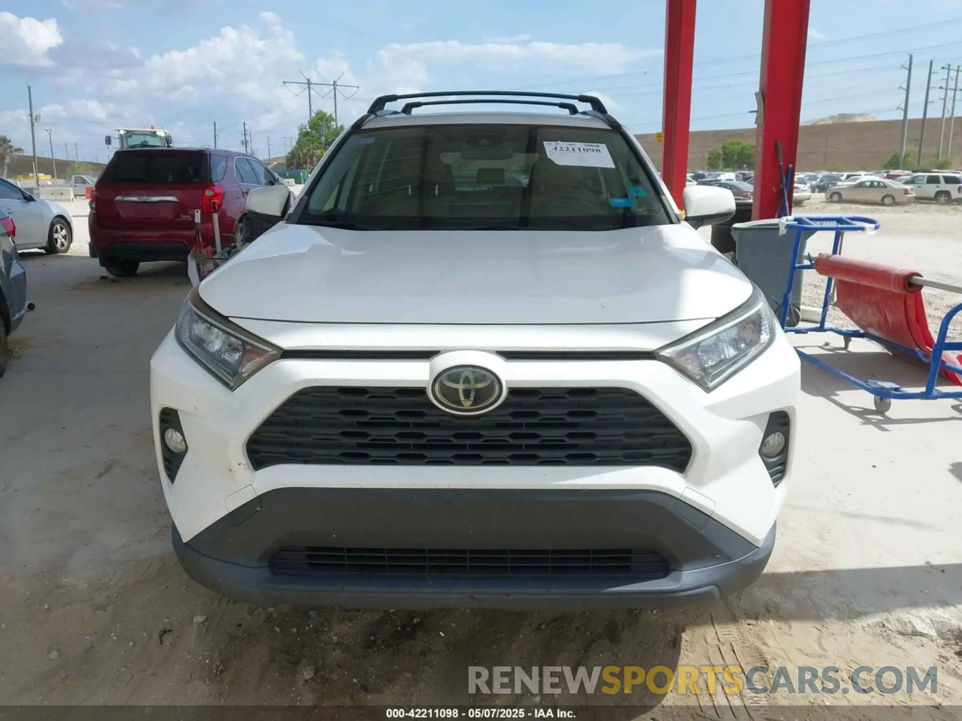 12 Photograph of a damaged car JTMC1RFV2KD504756 TOYOTA RAV4 2019