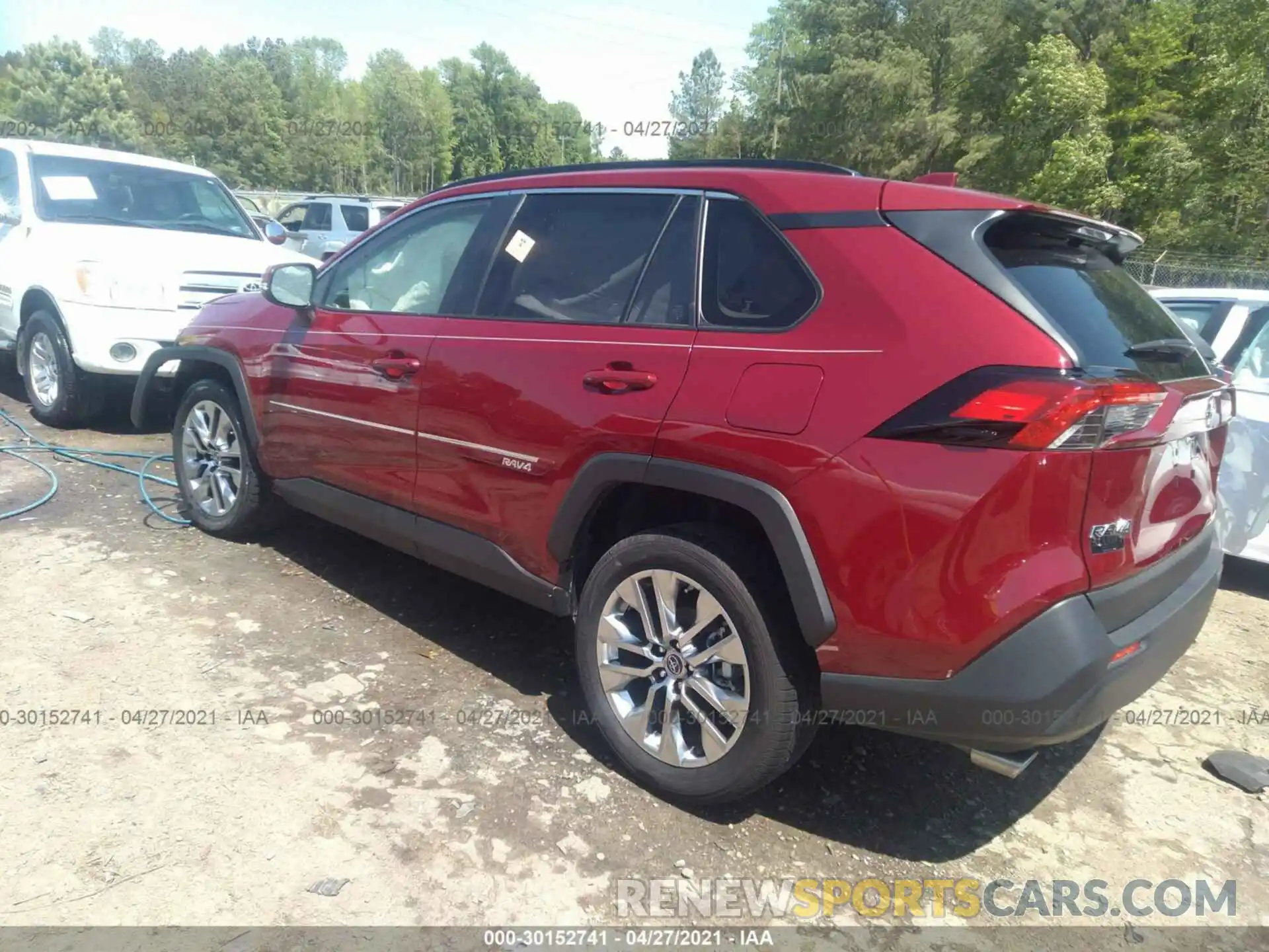 3 Photograph of a damaged car JTMC1RFV2KJ008504 TOYOTA RAV4 2019