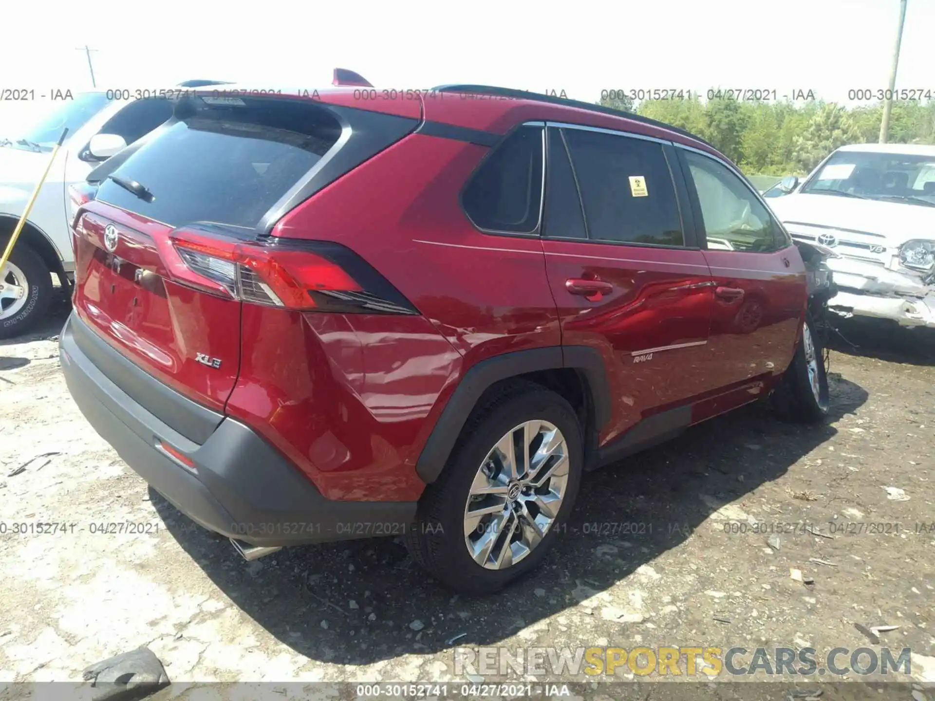 4 Photograph of a damaged car JTMC1RFV2KJ008504 TOYOTA RAV4 2019