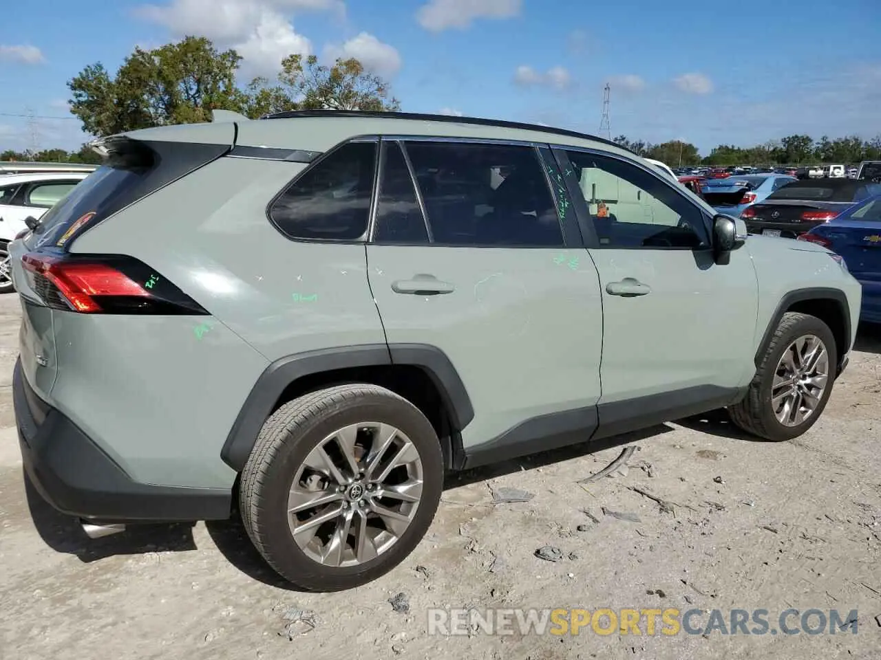 3 Photograph of a damaged car JTMC1RFV3KD036181 TOYOTA RAV4 2019
