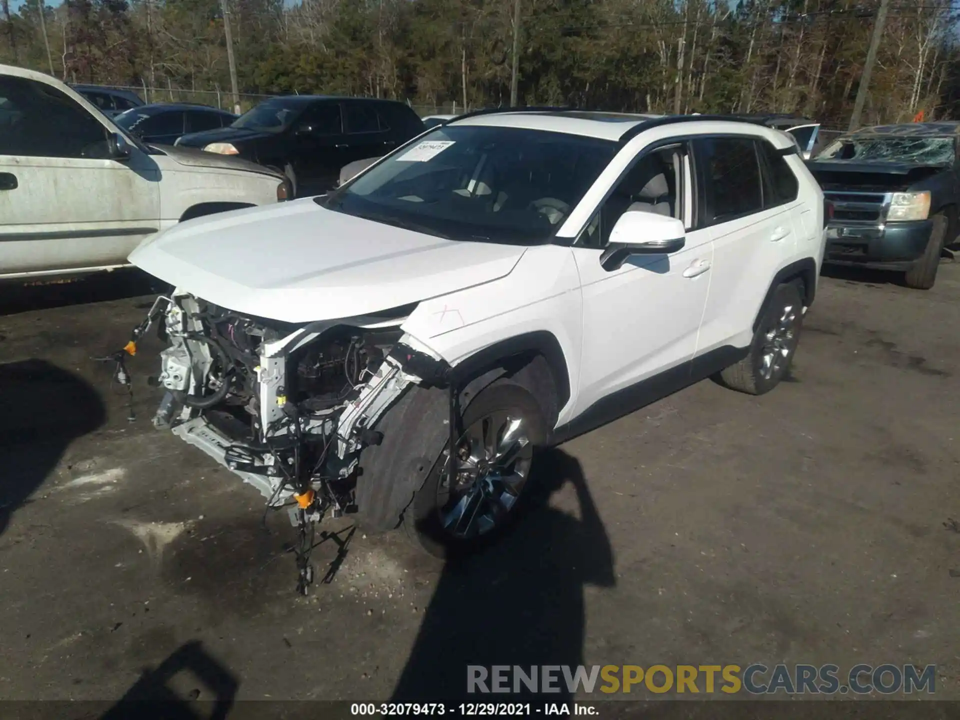 2 Photograph of a damaged car JTMC1RFV3KD040554 TOYOTA RAV4 2019