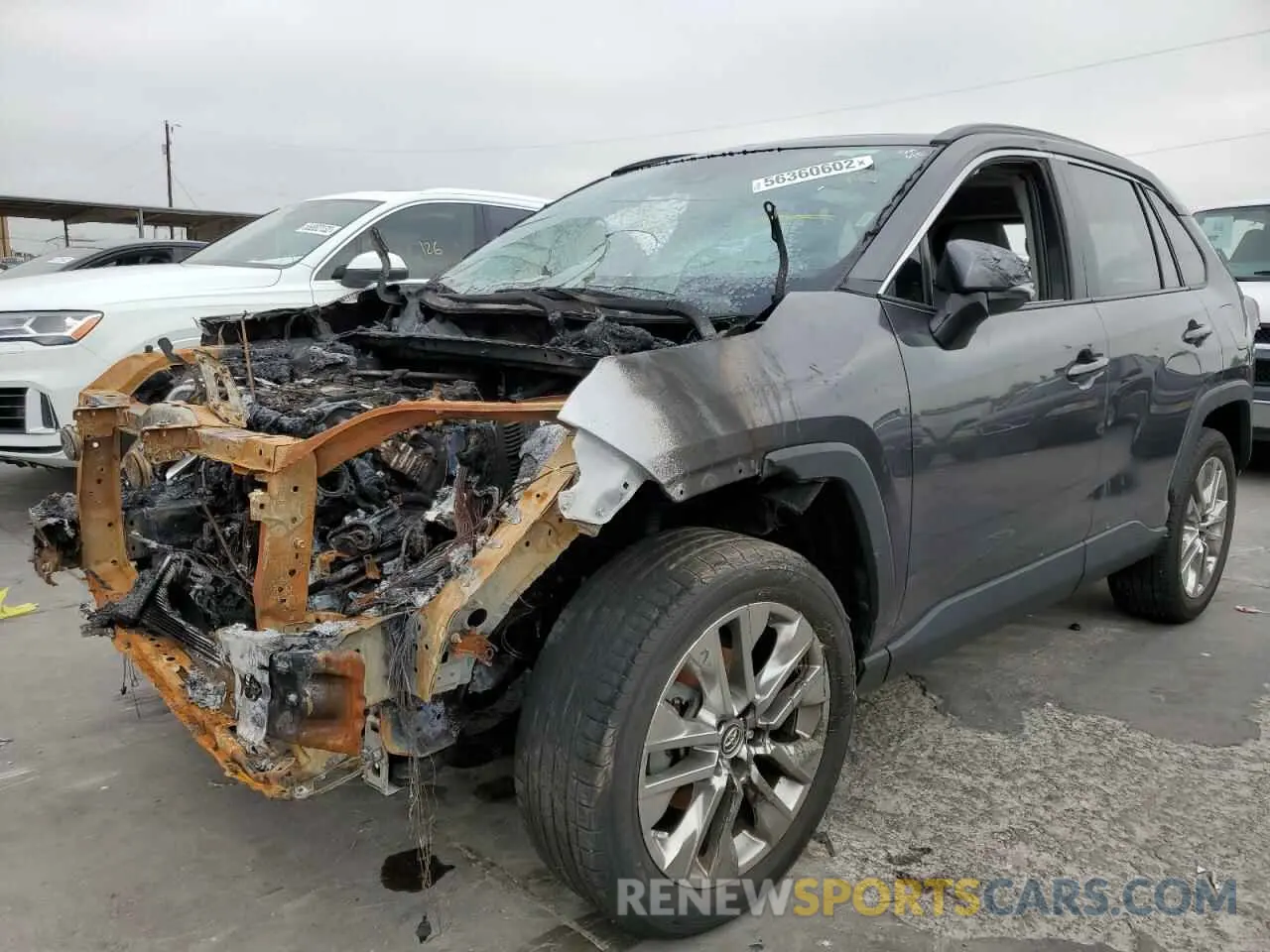 2 Photograph of a damaged car JTMC1RFV4KJ014062 TOYOTA RAV4 2019