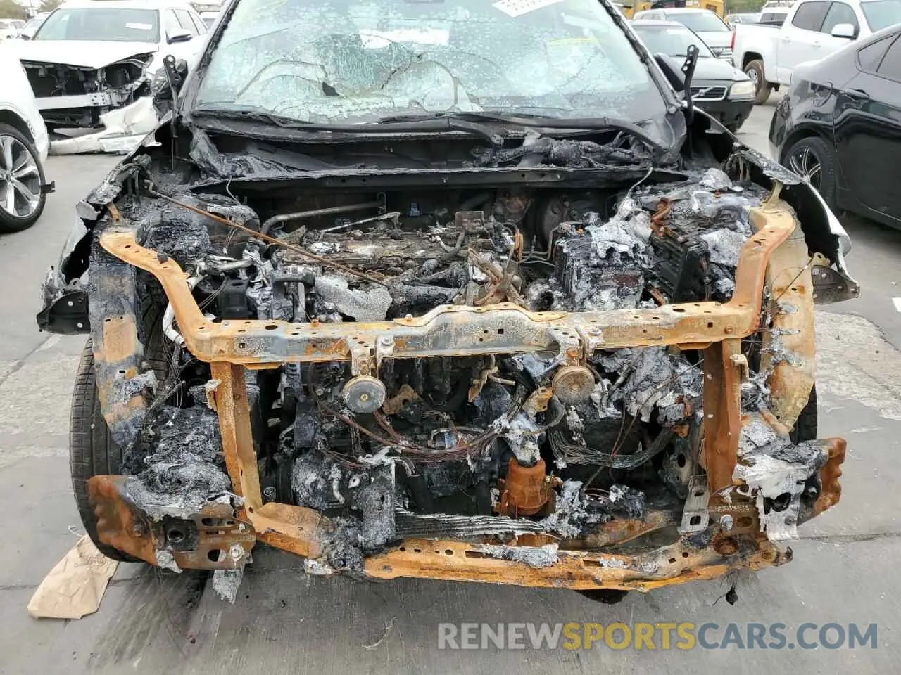 9 Photograph of a damaged car JTMC1RFV4KJ014062 TOYOTA RAV4 2019