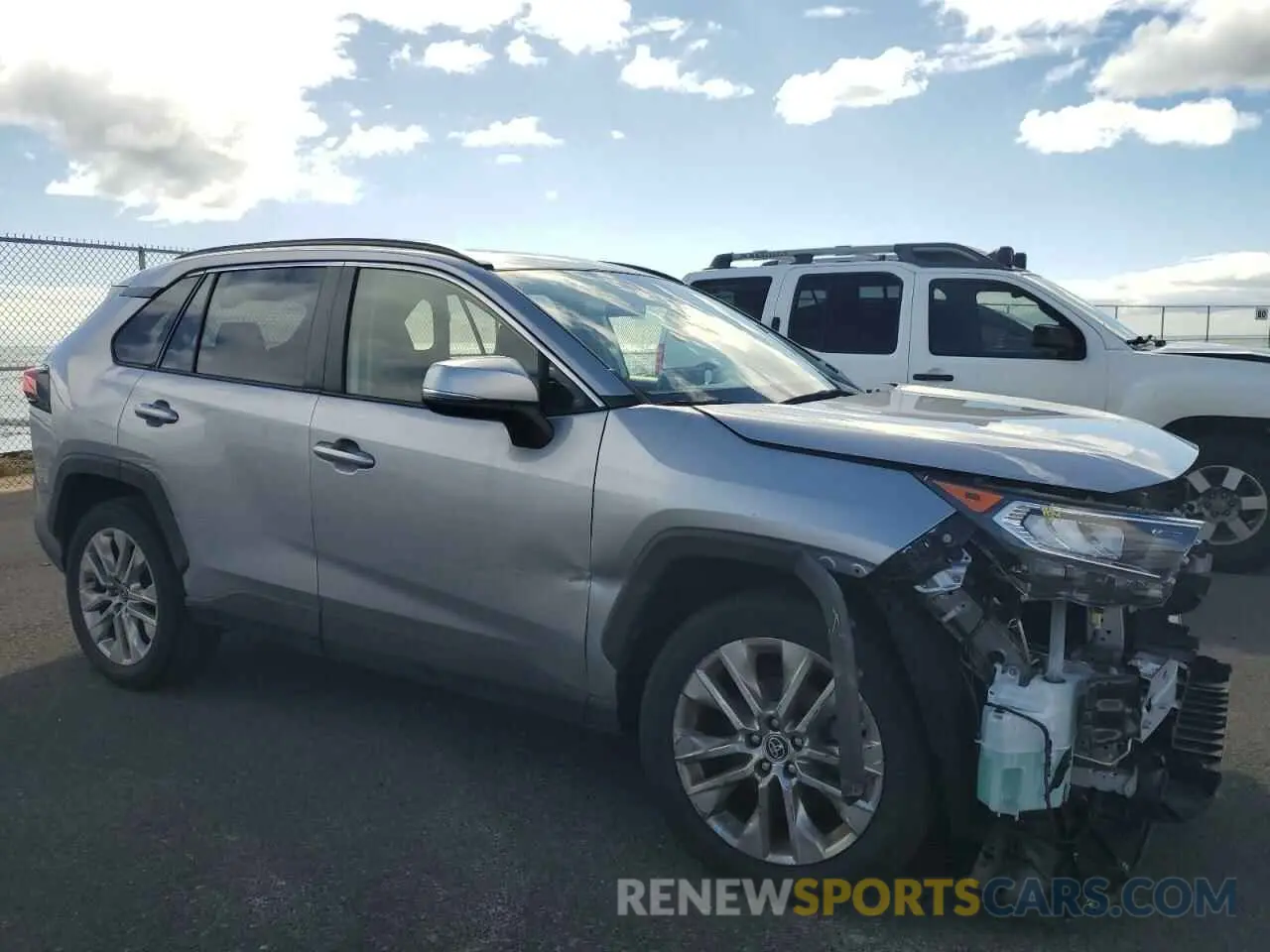 4 Photograph of a damaged car JTMC1RFV6KD032433 TOYOTA RAV4 2019