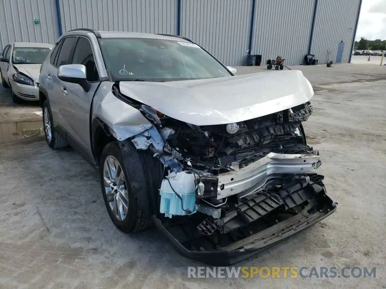 1 Photograph of a damaged car JTMC1RFV6KD032772 TOYOTA RAV4 2019