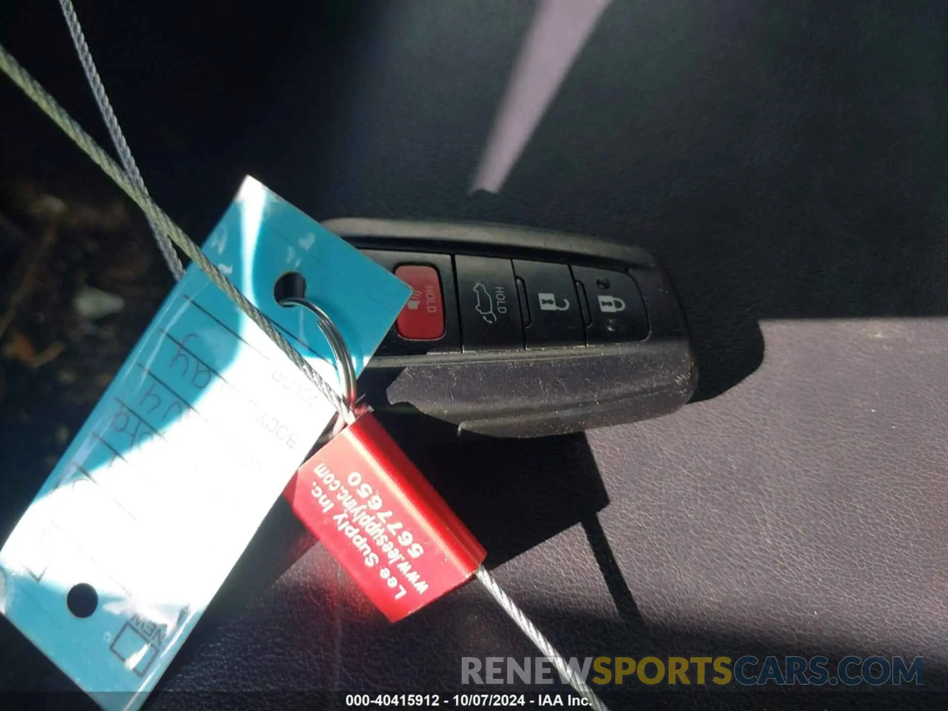11 Photograph of a damaged car JTMC1RFV6KD501990 TOYOTA RAV4 2019