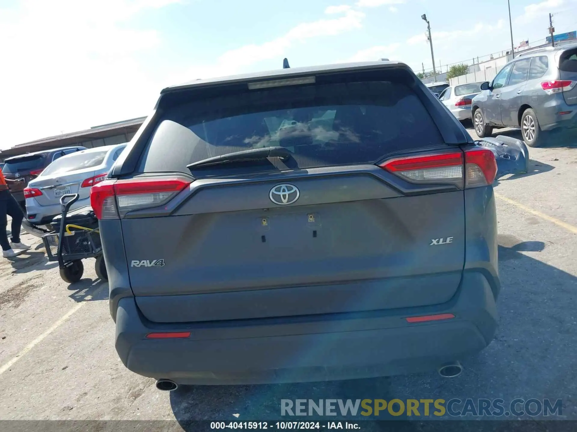 17 Photograph of a damaged car JTMC1RFV6KD501990 TOYOTA RAV4 2019