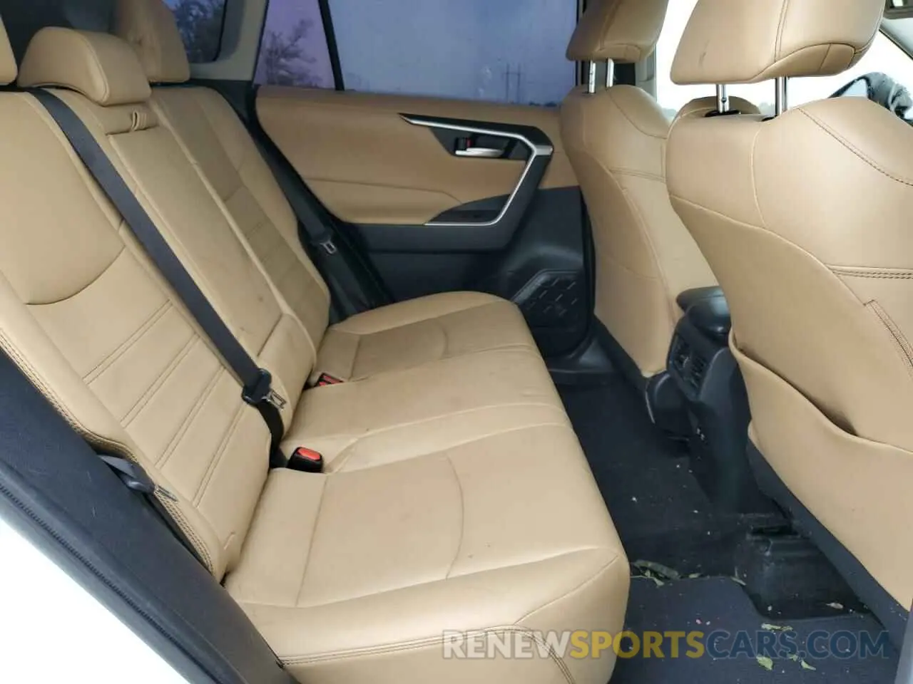 11 Photograph of a damaged car JTMC1RFV6KJ004486 TOYOTA RAV4 2019