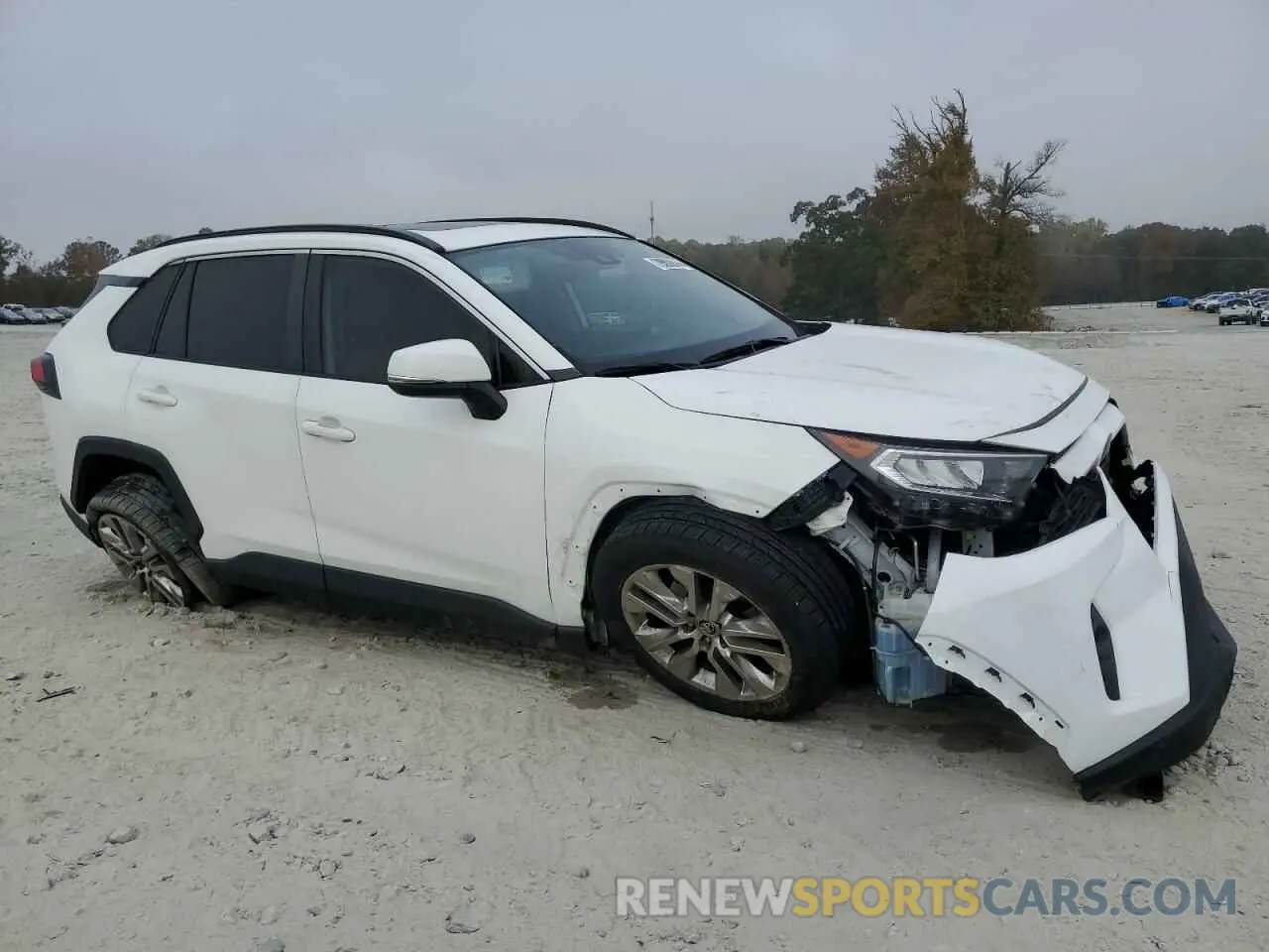 4 Photograph of a damaged car JTMC1RFV6KJ004486 TOYOTA RAV4 2019