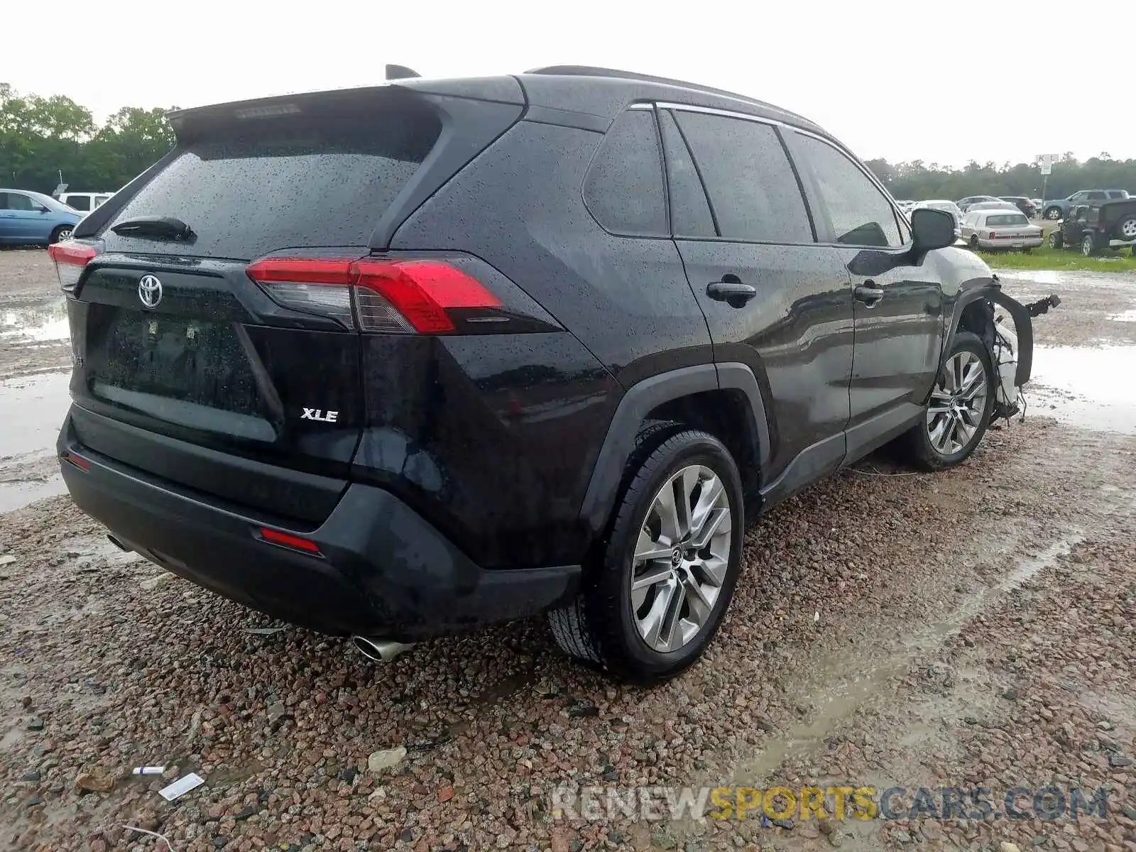 4 Photograph of a damaged car JTMC1RFV7KD008383 TOYOTA RAV4 2019