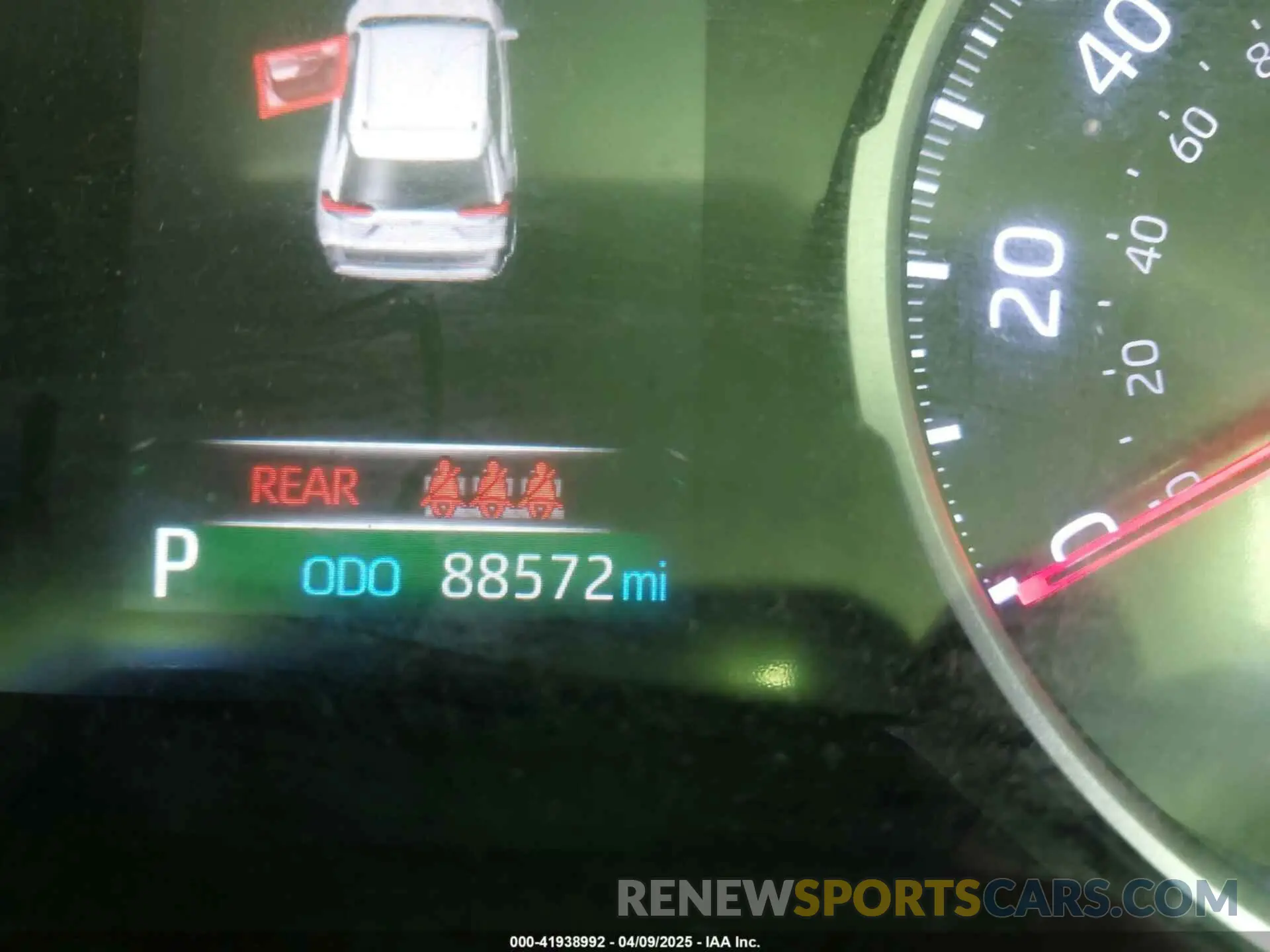 15 Photograph of a damaged car JTMC1RFV7KD028911 TOYOTA RAV4 2019