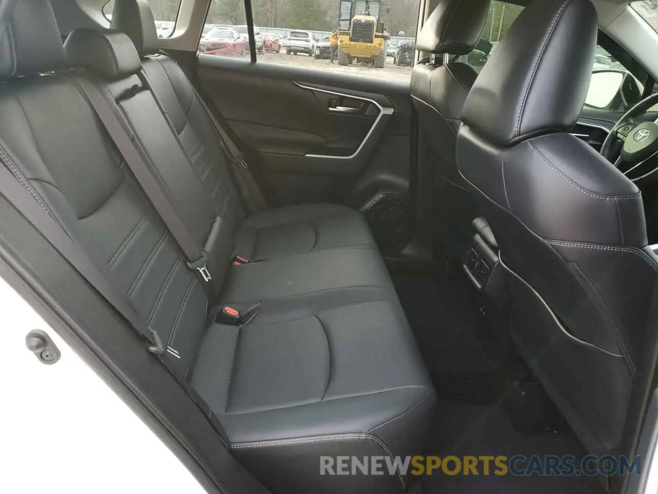 11 Photograph of a damaged car JTMC1RFV7KD515106 TOYOTA RAV4 2019