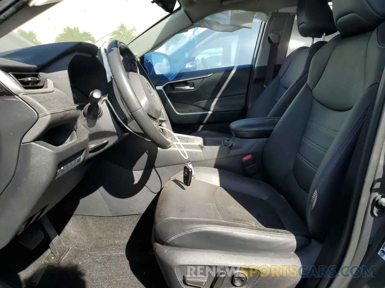 7 Photograph of a damaged car JTMC1RFV8KD022843 TOYOTA RAV4 2019