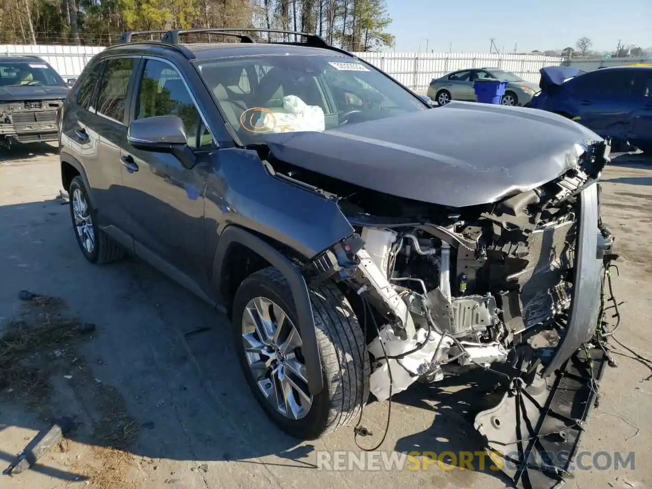 1 Photograph of a damaged car JTMC1RFV9KD013052 TOYOTA RAV4 2019