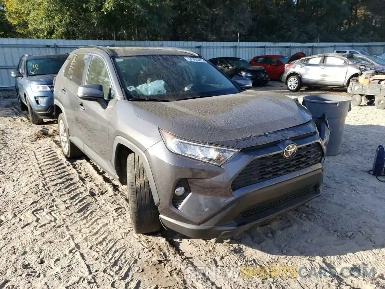 1 Photograph of a damaged car JTMC1RFV9KD018929 TOYOTA RAV4 2019