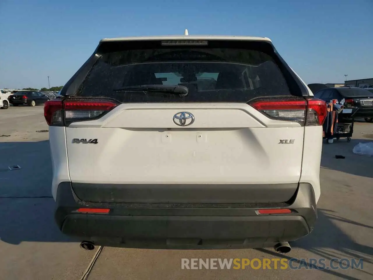 6 Photograph of a damaged car JTMC1RFV9KD024584 TOYOTA RAV4 2019