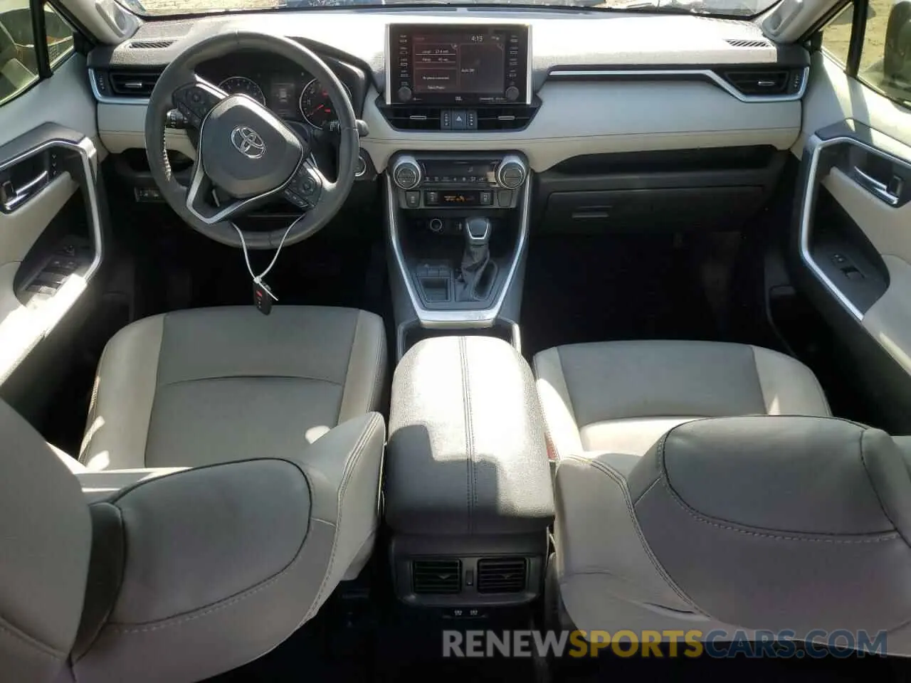 8 Photograph of a damaged car JTMC1RFV9KD033205 TOYOTA RAV4 2019