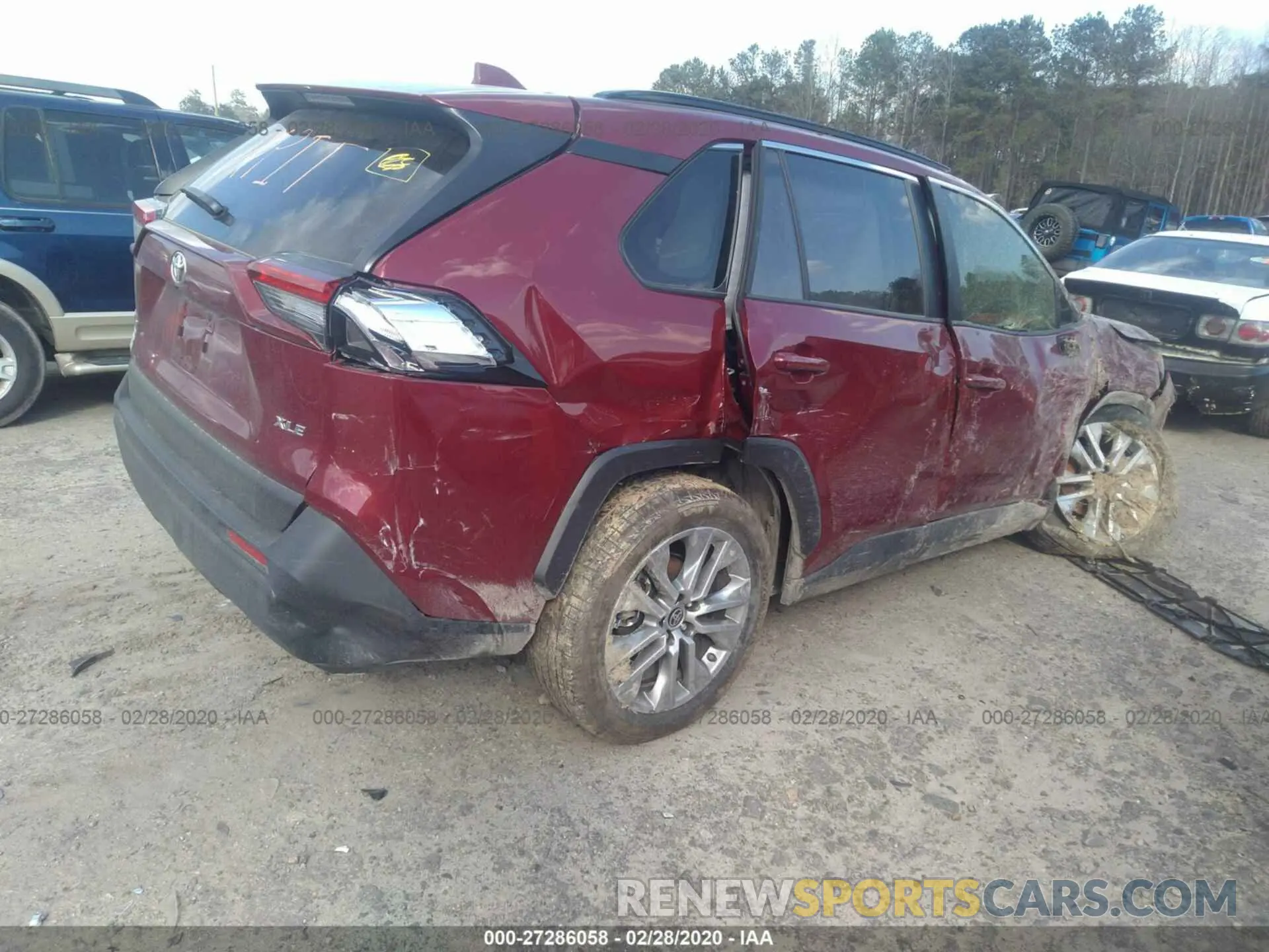 4 Photograph of a damaged car JTMC1RFVXKD038378 TOYOTA RAV4 2019