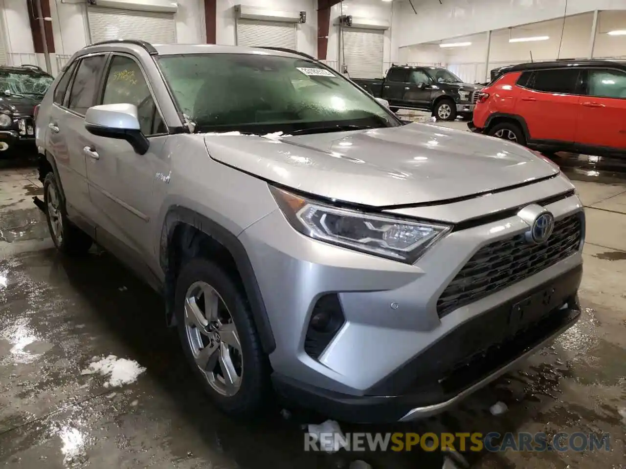 1 Photograph of a damaged car JTMDWRFV0KD034216 TOYOTA RAV4 2019