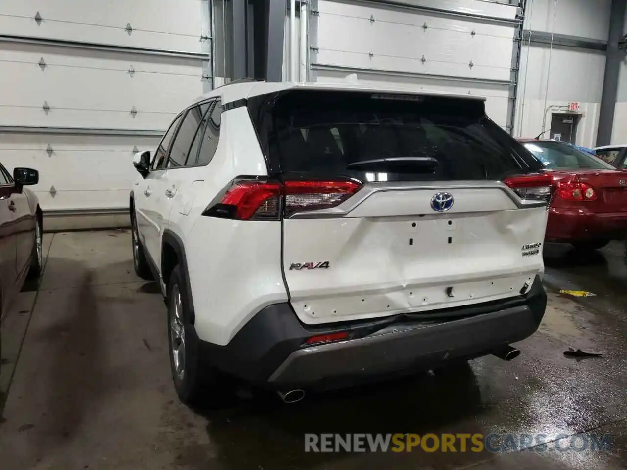 9 Photograph of a damaged car JTMDWRFV1KD510540 TOYOTA RAV4 2019