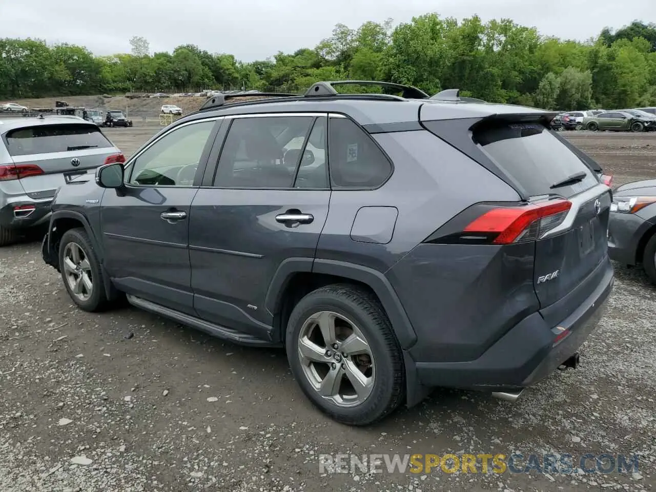 2 Photograph of a damaged car JTMDWRFV2KD028319 TOYOTA RAV4 2019