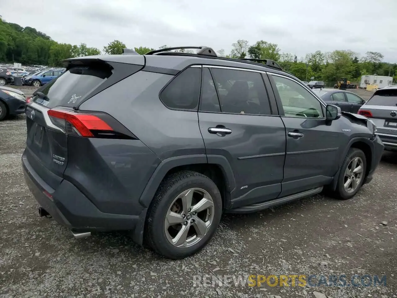 3 Photograph of a damaged car JTMDWRFV2KD028319 TOYOTA RAV4 2019