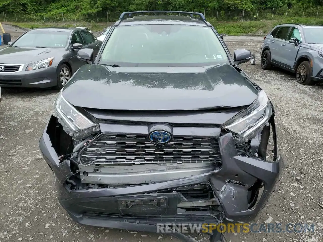 5 Photograph of a damaged car JTMDWRFV2KD028319 TOYOTA RAV4 2019