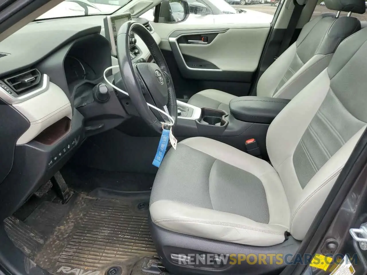 7 Photograph of a damaged car JTMDWRFV2KD028319 TOYOTA RAV4 2019