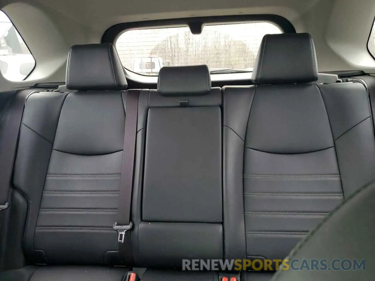 10 Photograph of a damaged car JTMDWRFV4KD010534 TOYOTA RAV4 2019