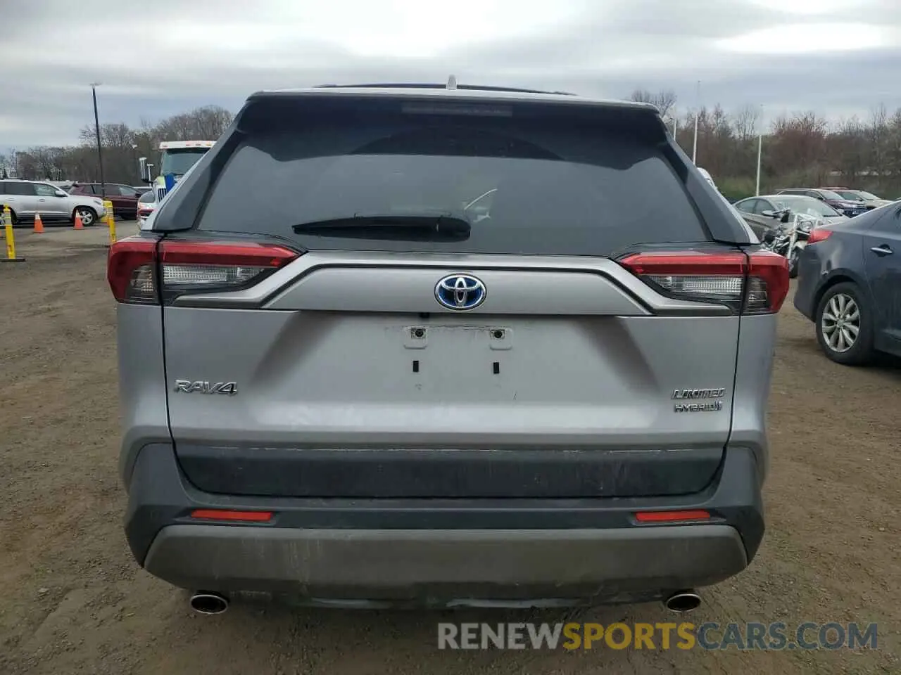 6 Photograph of a damaged car JTMDWRFV4KD010534 TOYOTA RAV4 2019