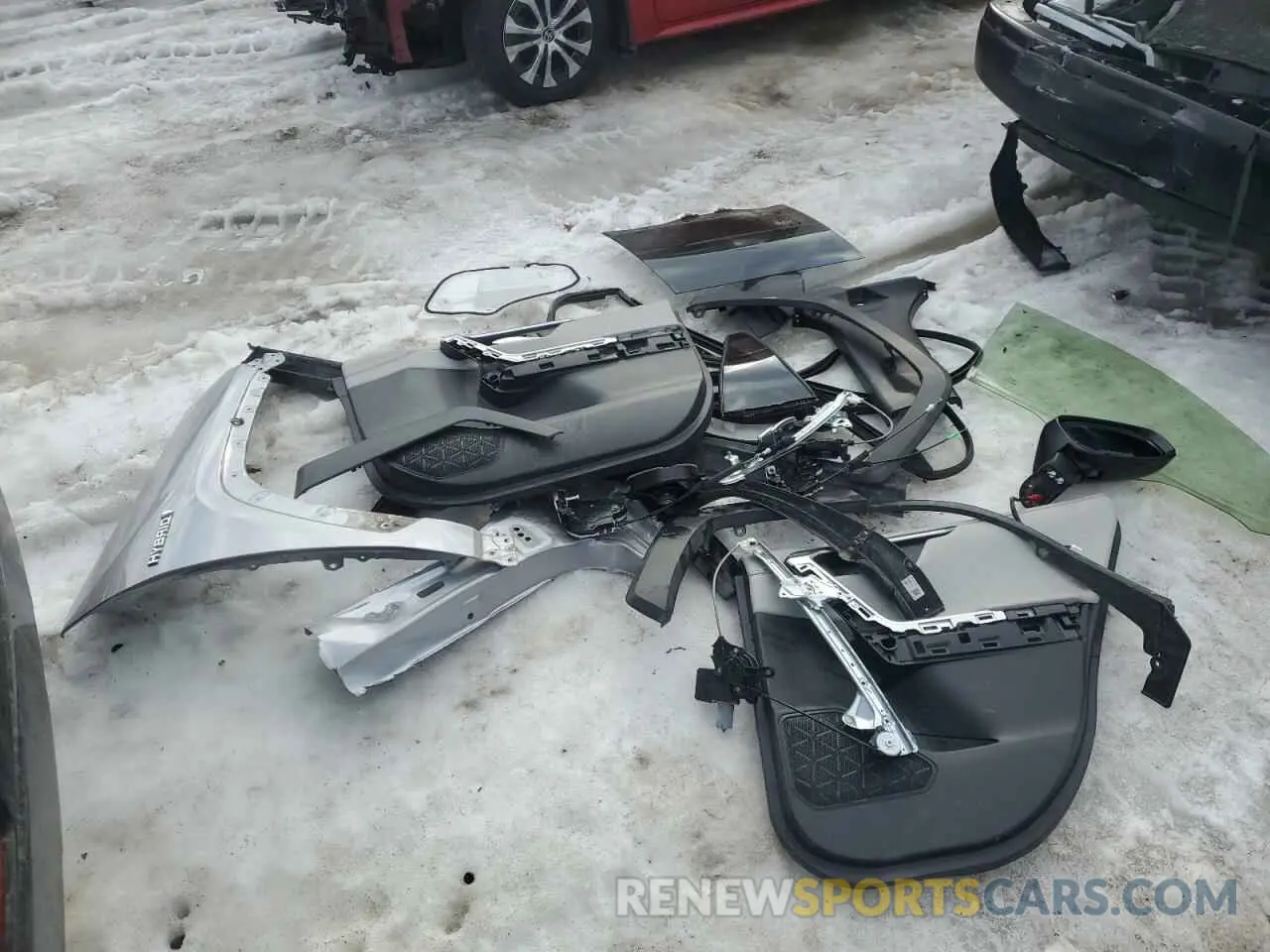 13 Photograph of a damaged car JTMDWRFV5KD027732 TOYOTA RAV4 2019