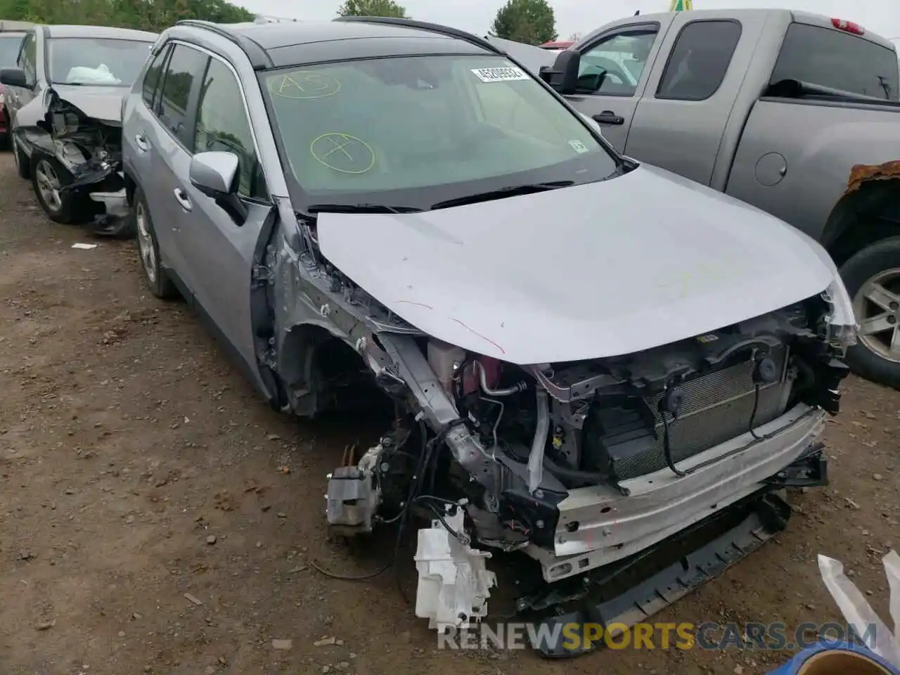 1 Photograph of a damaged car JTMDWRFV6KD510212 TOYOTA RAV4 2019