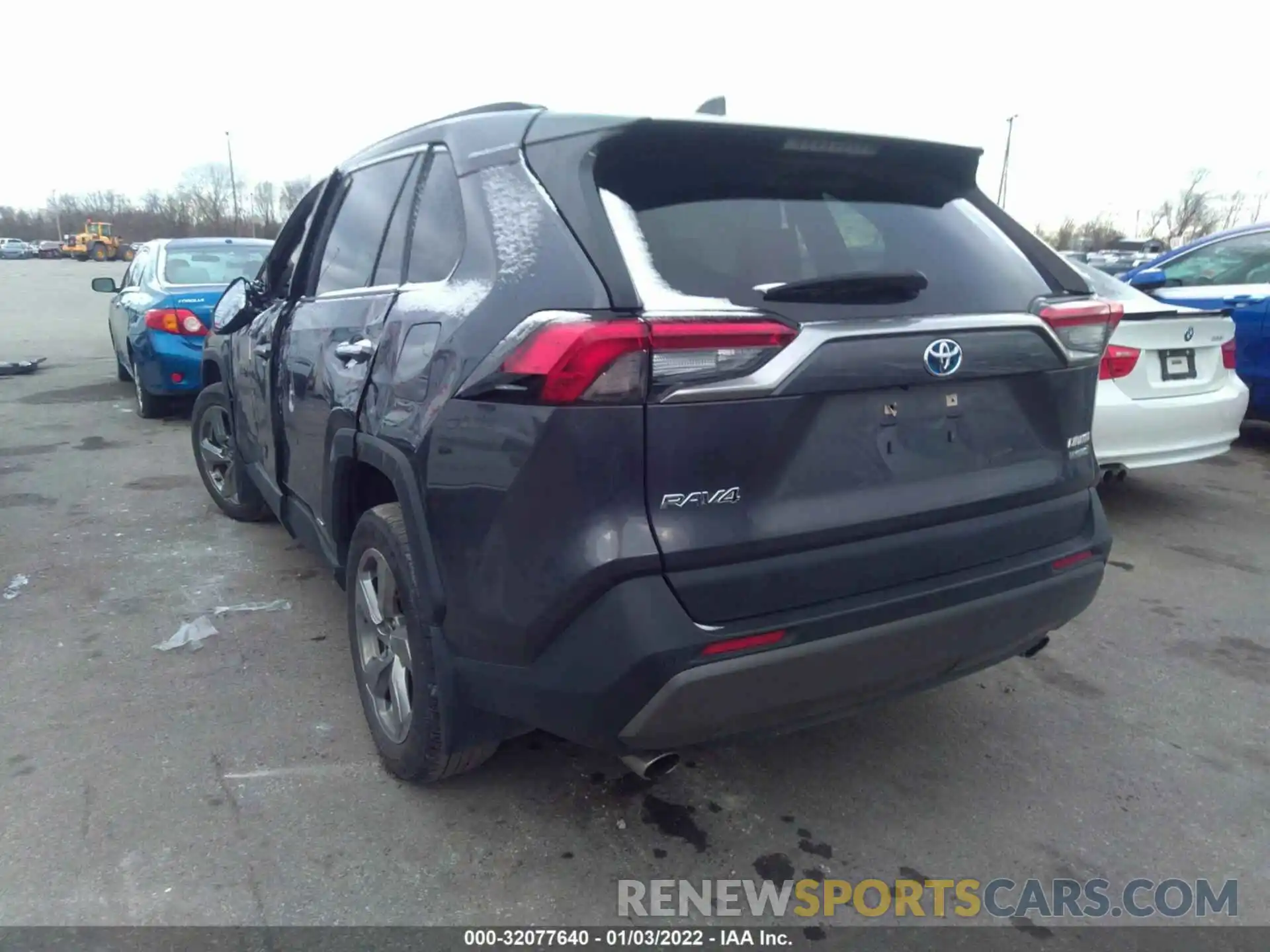 3 Photograph of a damaged car JTMDWRFV7KD027778 TOYOTA RAV4 2019