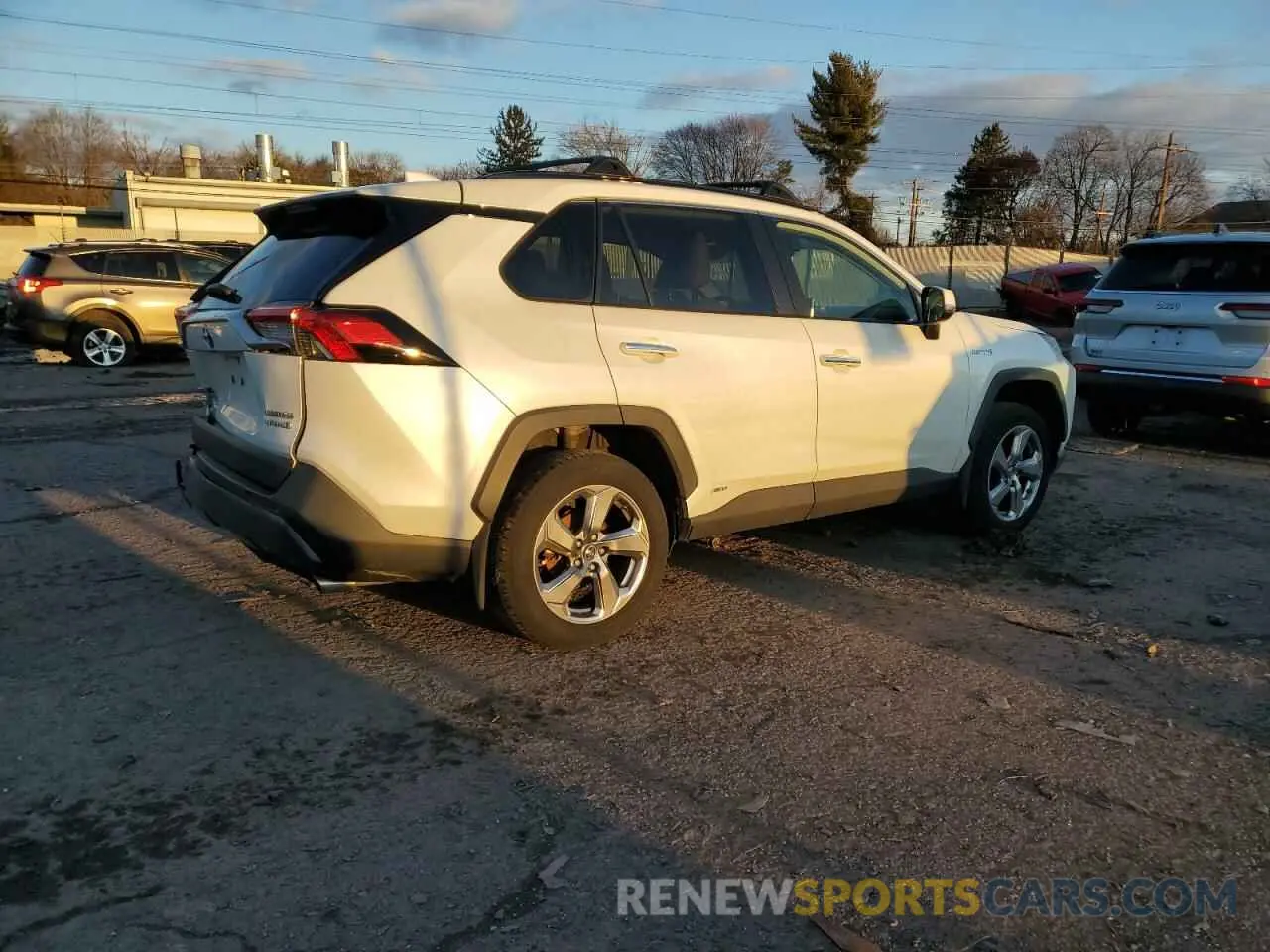 3 Photograph of a damaged car JTMDWRFV8KD002601 TOYOTA RAV4 2019