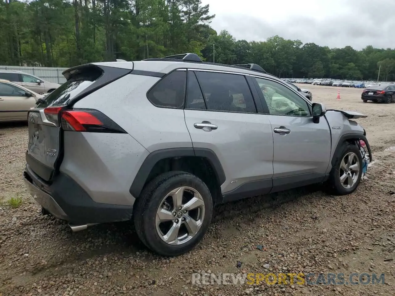 3 Photograph of a damaged car JTMDWRFV8KD517808 TOYOTA RAV4 2019