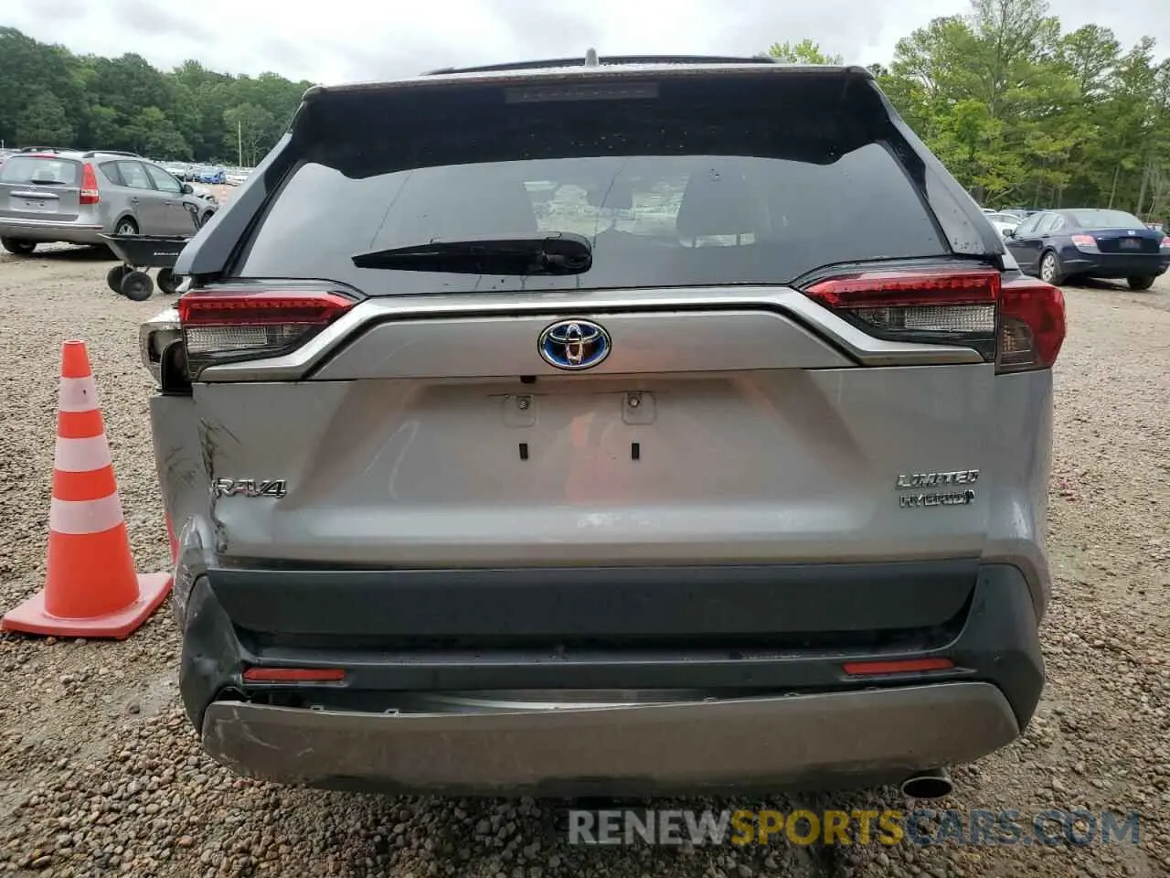 6 Photograph of a damaged car JTMDWRFV8KD517808 TOYOTA RAV4 2019