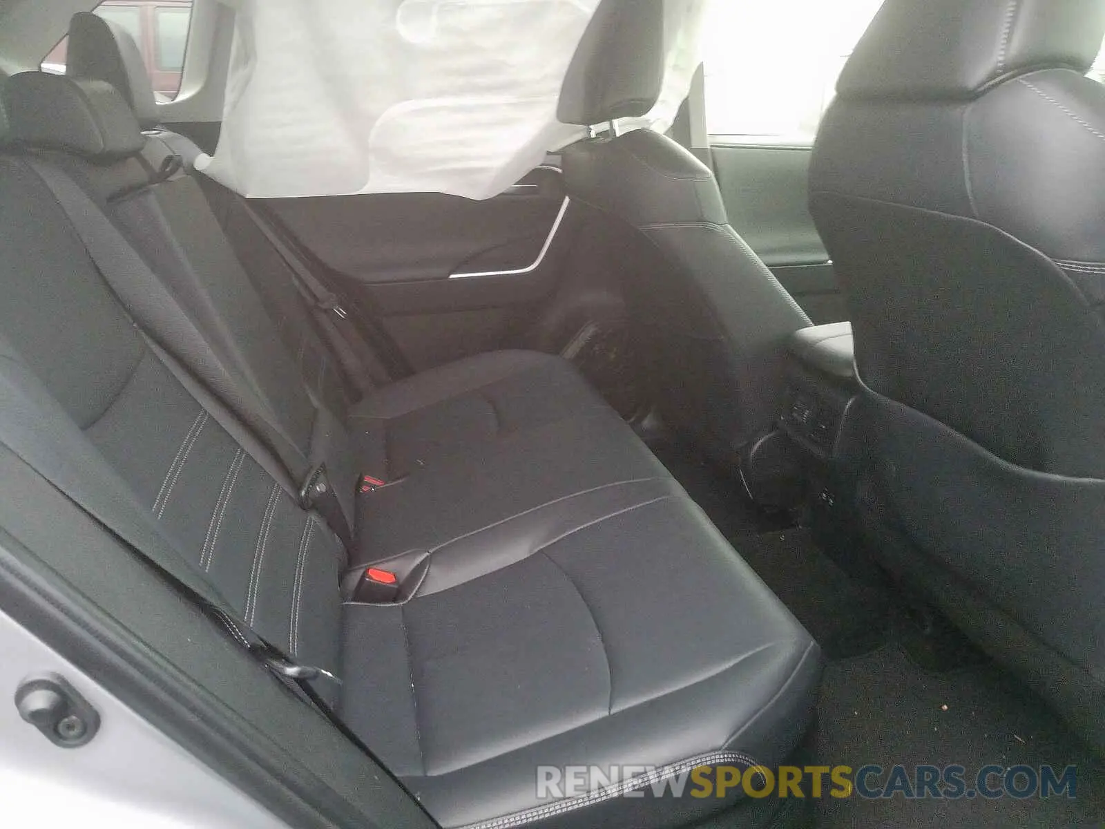 6 Photograph of a damaged car JTMDWRFV8KJ005242 TOYOTA RAV4 2019