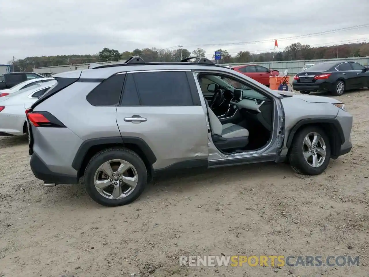 9 Photograph of a damaged car JTMDWRFV9KD510835 TOYOTA RAV4 2019