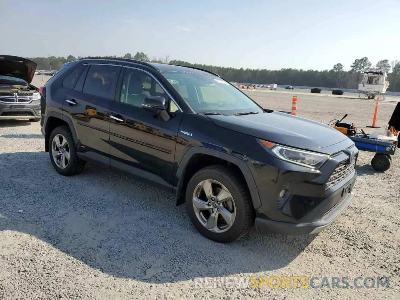 4 Photograph of a damaged car JTMDWRFVXKD002213 TOYOTA RAV4 2019
