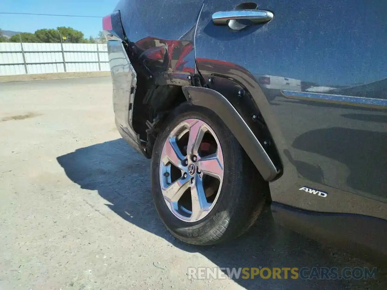 9 Photograph of a damaged car JTMDWRFVXKD007816 TOYOTA RAV4 2019