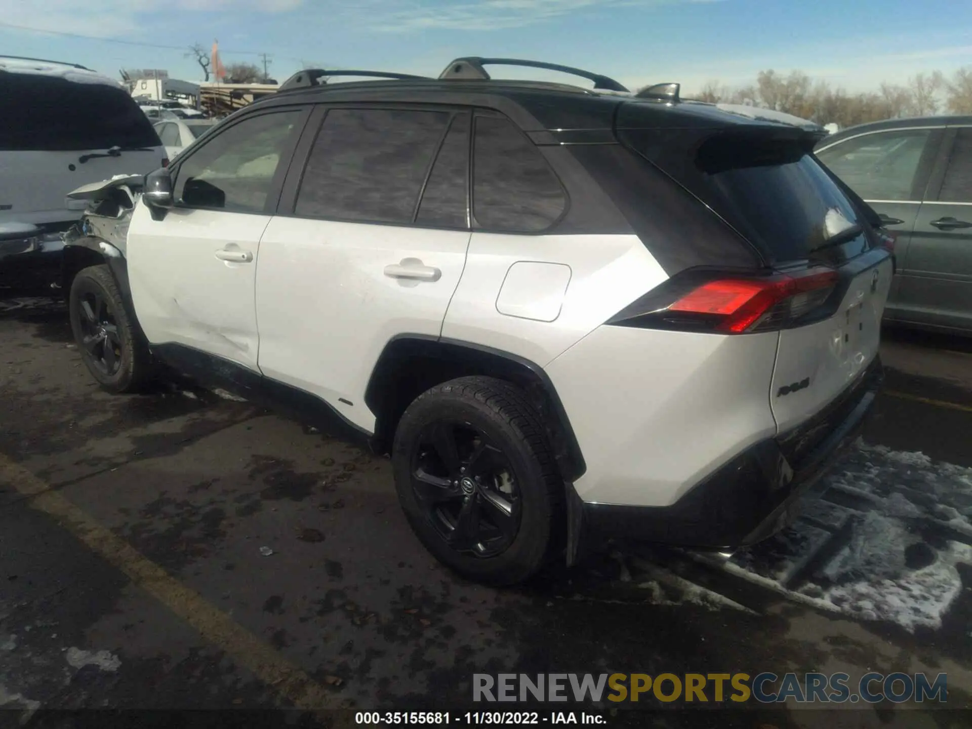 3 Photograph of a damaged car JTMEWRFV0KD507343 TOYOTA RAV4 2019