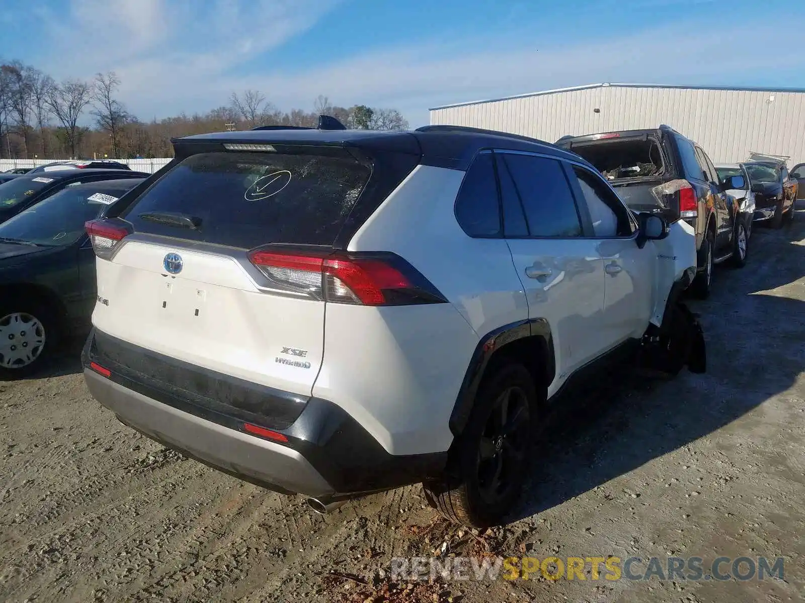 4 Photograph of a damaged car JTMEWRFV0KD510310 TOYOTA RAV4 2019