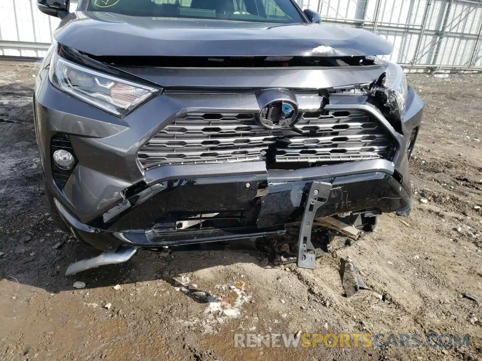 9 Photograph of a damaged car JTMEWRFV1KD506329 TOYOTA RAV4 2019