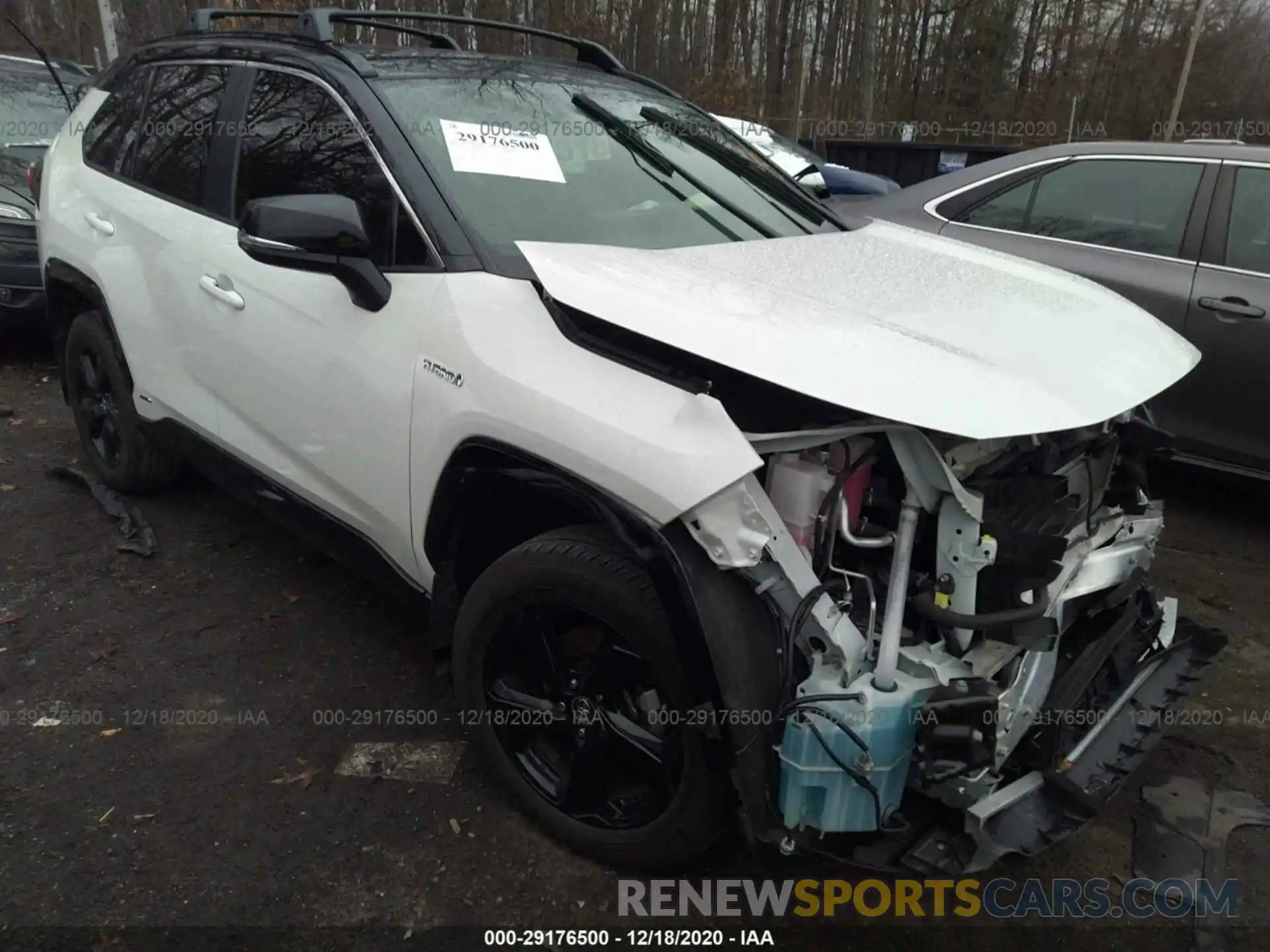 1 Photograph of a damaged car JTMEWRFV1KD510266 TOYOTA RAV4 2019